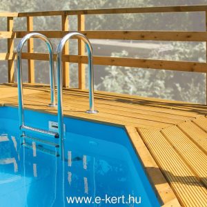 Felszín feletti medence napozóterasz